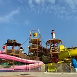 Station touristique Duni Marina Royal Palace 5*