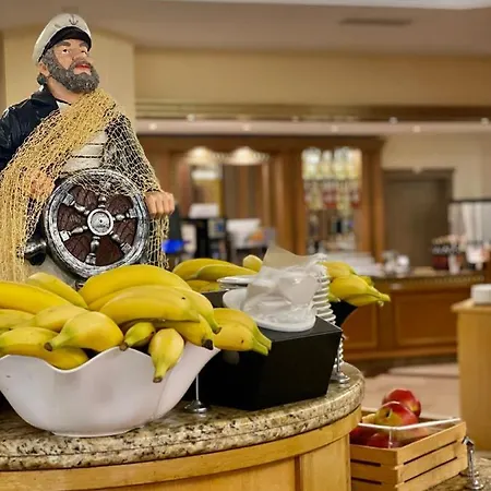 Duni Marina Royal Palace 소조폴