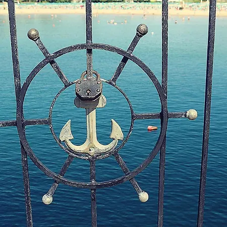 Duni Marina Royal Palace