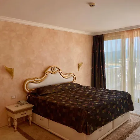 Здравен курорт Duni Marina Royal Palace 5*