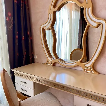 Duni Marina Royal Palace Σωζόπολη
