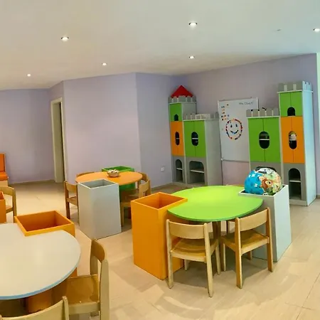 Duni Marina Royal Palace