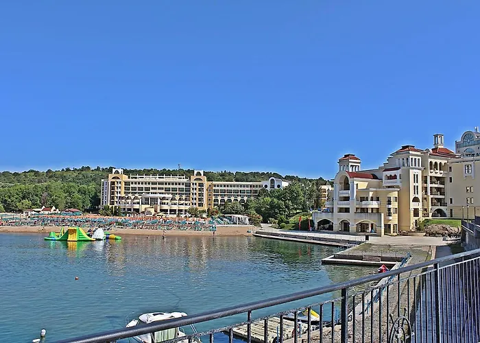 Ośrodek wypoczynkowy Duni Marina Royal Palace